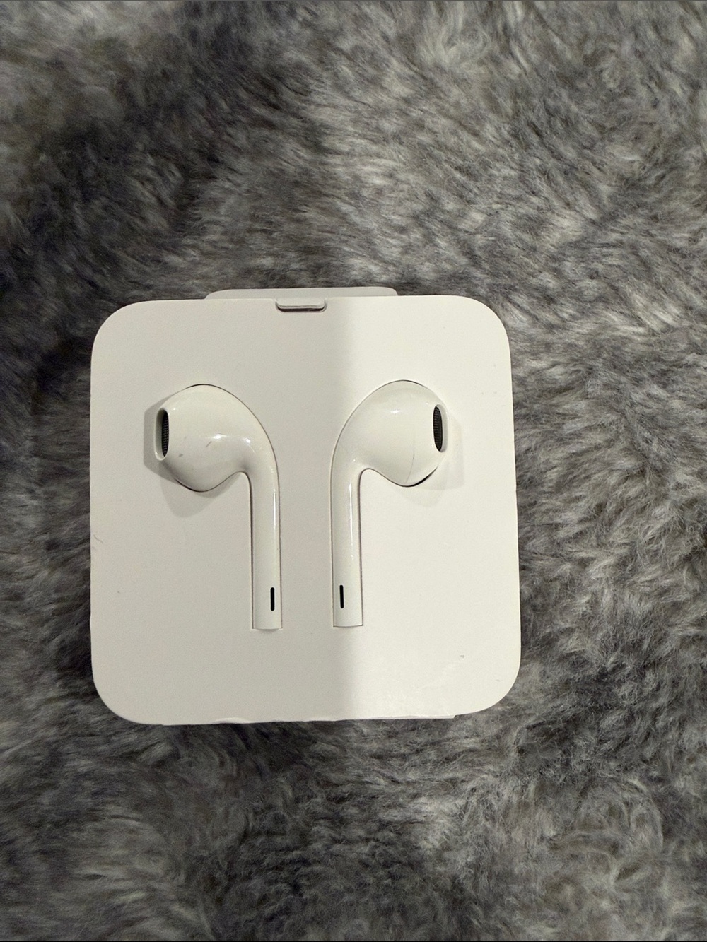Apple White EarPods Wired Headphones Lightning 30 pin